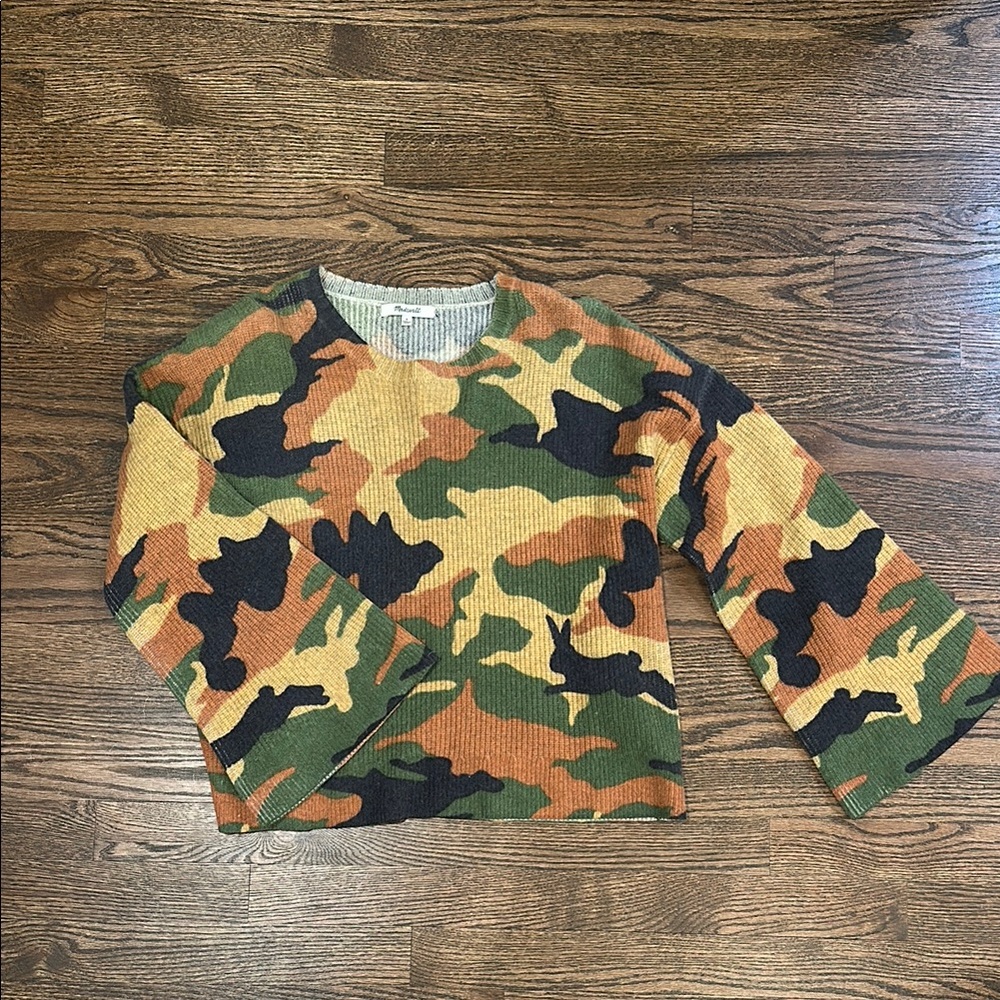 Madewell Green and Orange Sweater with Camouflage Pattern